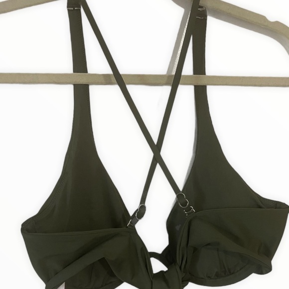 Victoria’s Secret Underwire Bikini Top Bundle - Picture 3 of 3